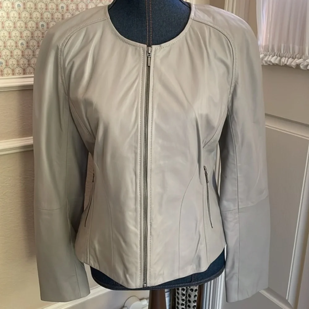 NWT Chelsea28 Women's 100% Leather Cropped Jacket
